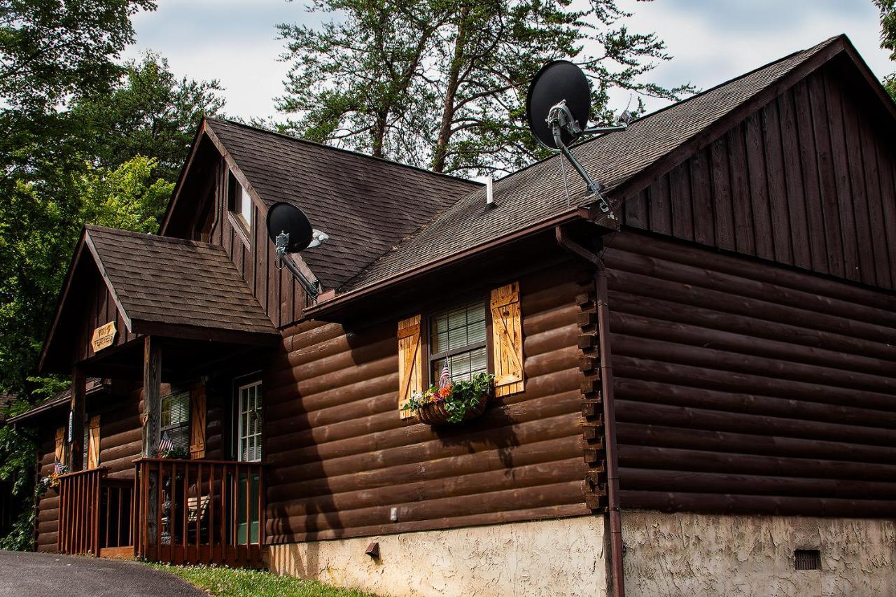 Idyllic Cabin With Hot Tub Less Than 2 Mi To Dollywood! Sevierville Exteriér fotografie