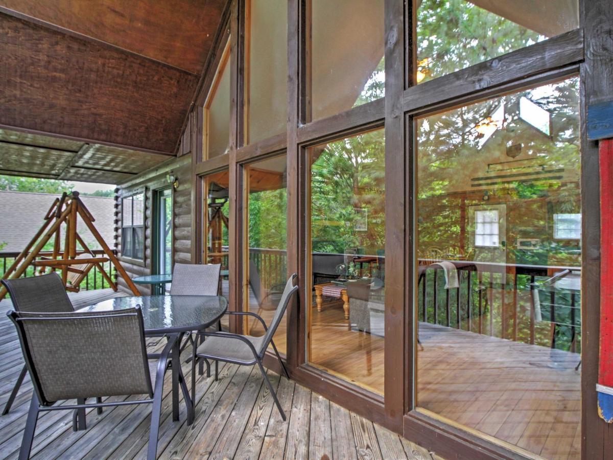 Idyllic Cabin With Hot Tub Less Than 2 Mi To Dollywood! Sevierville Exteriér fotografie