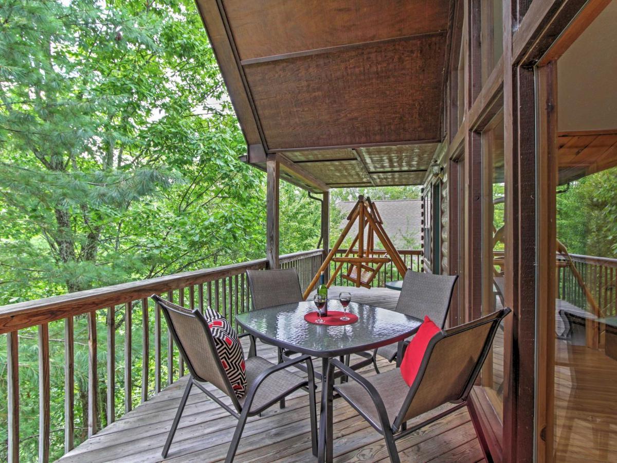 Idyllic Cabin With Hot Tub Less Than 2 Mi To Dollywood! Sevierville Exteriér fotografie